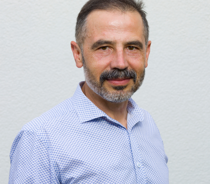 <em>Juan José D.</em>