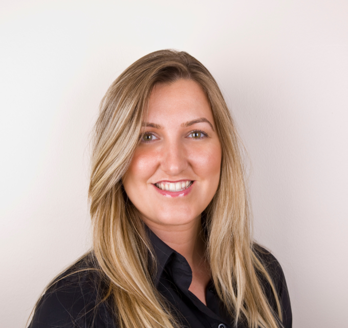 <em>Alicia Martínez J.</em>